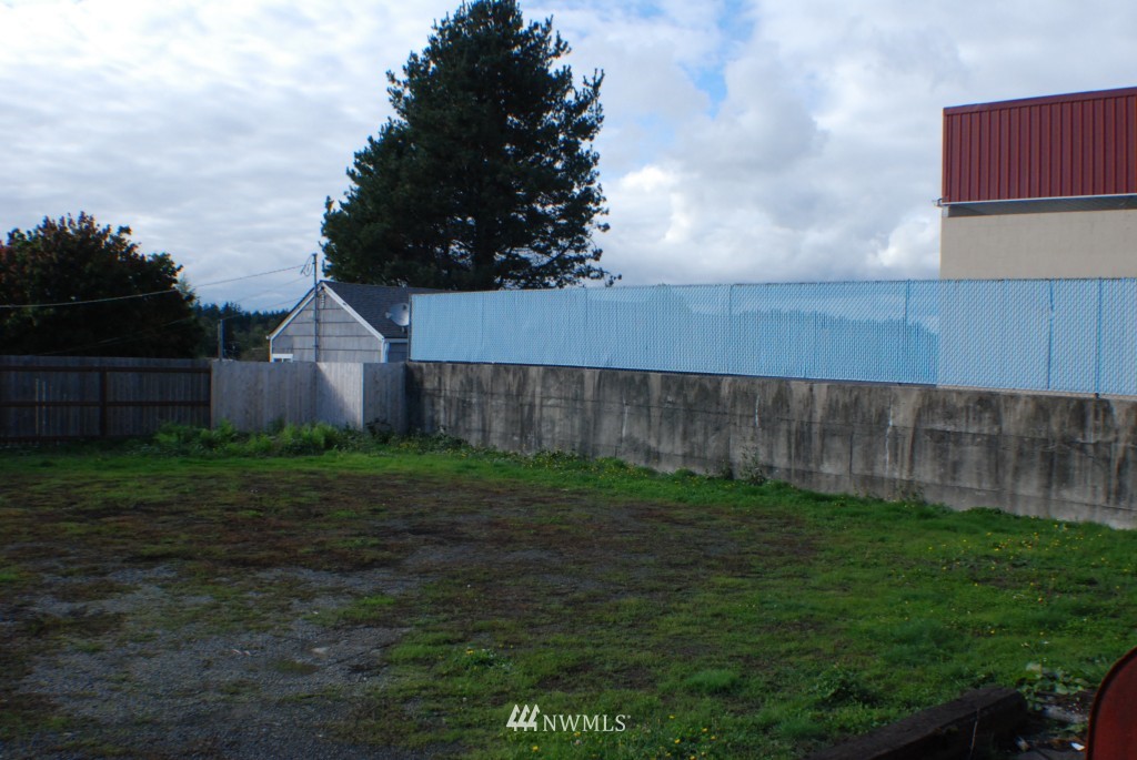 3003 Wheaton Way Bremerton, WA 98310 - Photo 16 of 16
