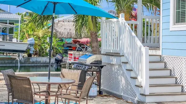 $4,000 | 5031 5th Avenue, Unit 38, Key West, FL 33040