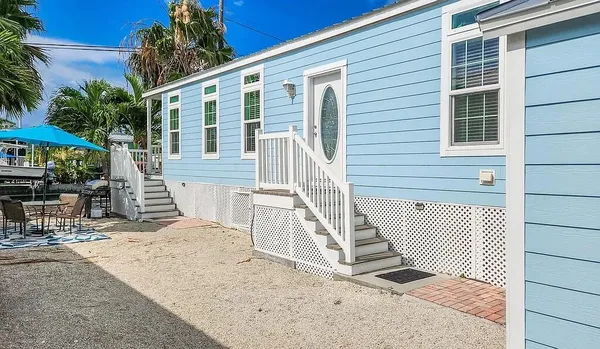 $4,000 | 5031 5th Avenue, Unit 38, Key West, FL 33040