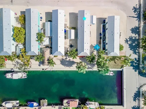 $4,000 | 5031 5th Avenue, Unit 38, Key West, FL 33040