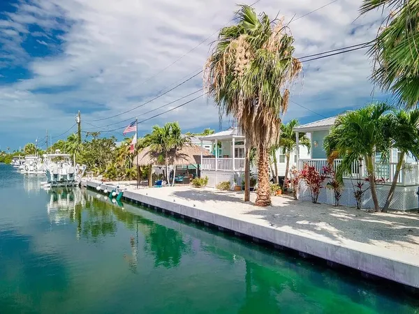 $4,000 | 5031 5th Avenue, Unit 38, Key West, FL 33040