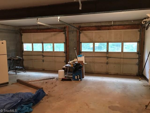 251 Bumpy Road Dallas, NC 28034 - Photo 21 of 26 Double Garage