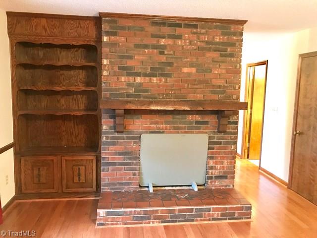 251 Bumpy Road Dallas, NC 28034 - Photo 6 of 26 Fireplace & Builtins