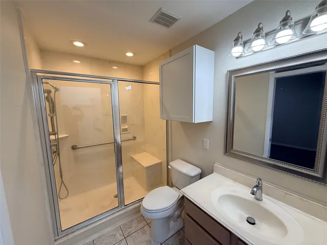 $235,500 | 505 East Calhoun Street, El Campo, TX 77437