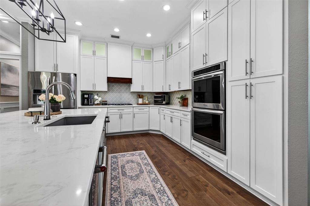 17804 Ridgeway Court Tampa, FL 33647 - Photo 8 of 59 Gallery Image 8
