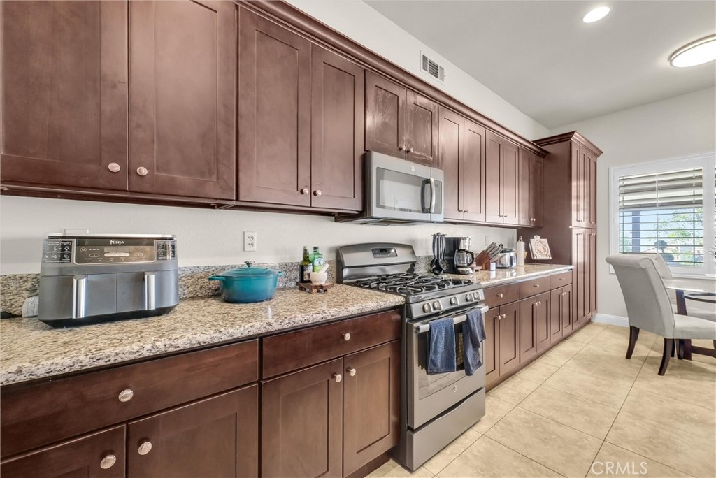 12661 Ridgecrest Drive Rancho Cucamonga, CA 91739 - Photo 19 of 52