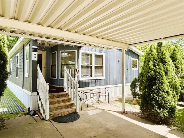 $119,900 | 8000 Warren Woods Road, Unit LOT #96, Three Oaks, MI 49128