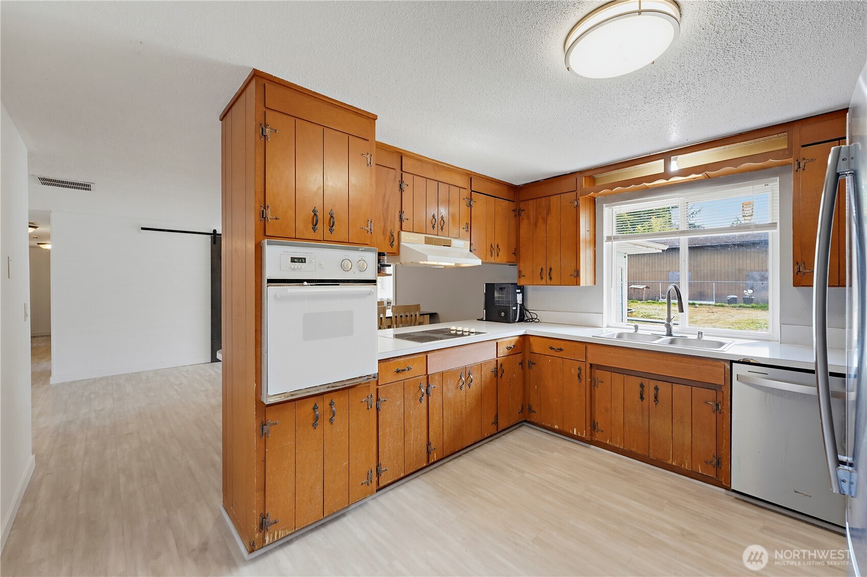11033 Kuhlman Road Southeast Olympia, WA 98513 - Photo 11 of 40 Gallery Image 11