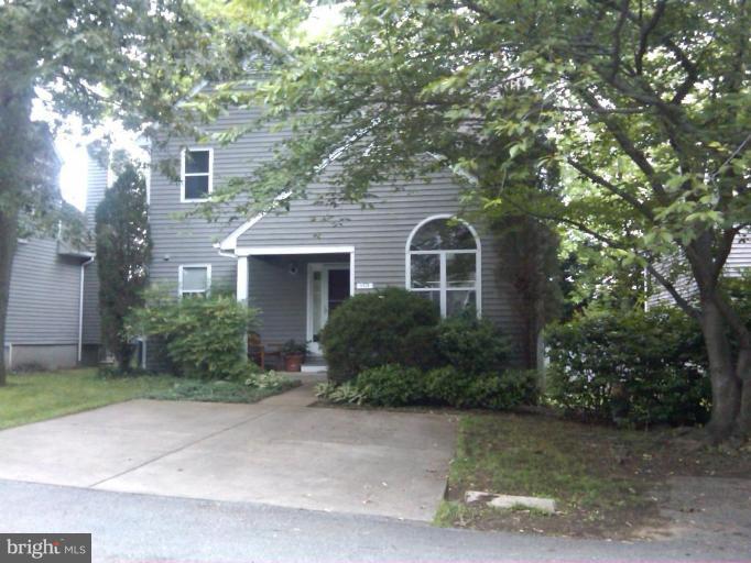 1571 Ritchie Lane Annapolis, MD 21401 - Photo 2 of 8 Lovely contemporary home