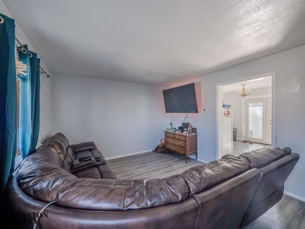 $595,000 | 830 North 6th Street, Douglas, WY 82633