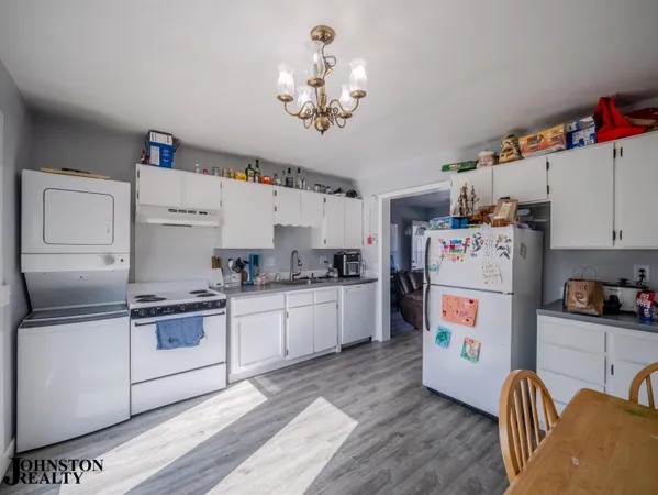 $595,000 | 830 North 6th Street, Douglas, WY 82633