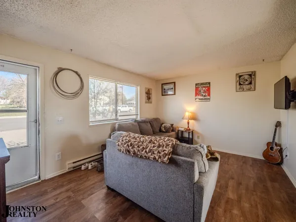 $595,000 | 830 North 6th Street, Douglas, WY 82633