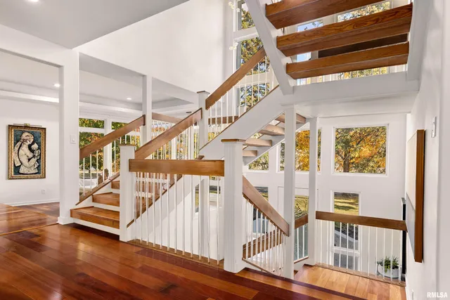 $1,050,000 | 4119 North Grandview Drive, Peoria, IL 61611