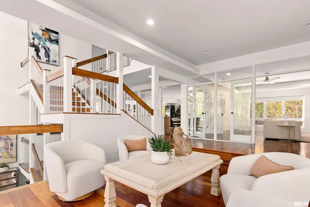 $1,050,000 | 4119 North Grandview Drive, Peoria, IL 61611