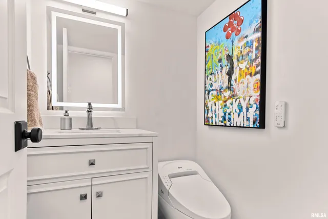 $1,050,000 | 4119 North Grandview Drive, Peoria, IL 61611