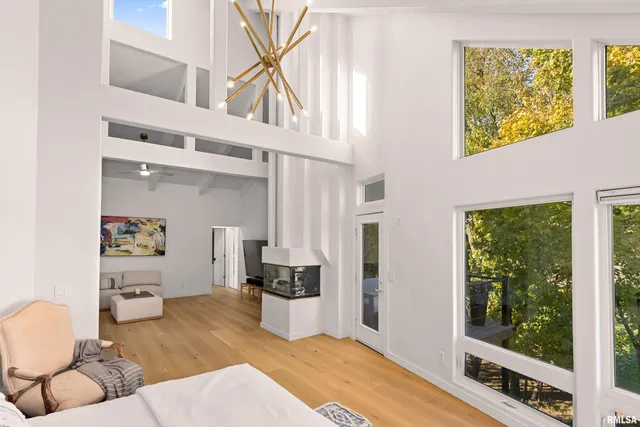 $1,050,000 | 4119 North Grandview Drive, Peoria, IL 61611