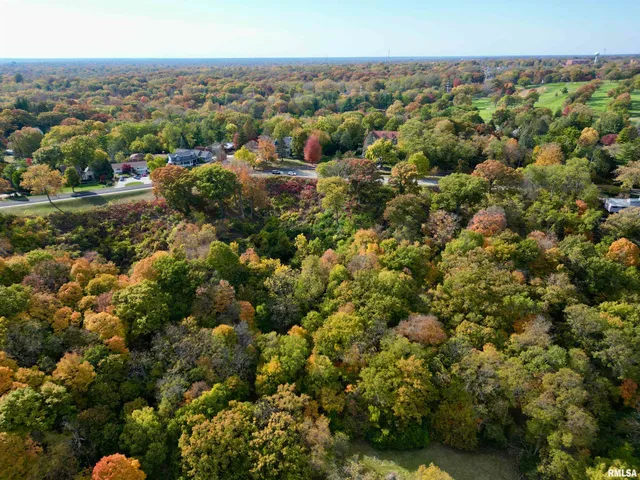 $1,050,000 | 4119 North Grandview Drive, Peoria, IL 61611