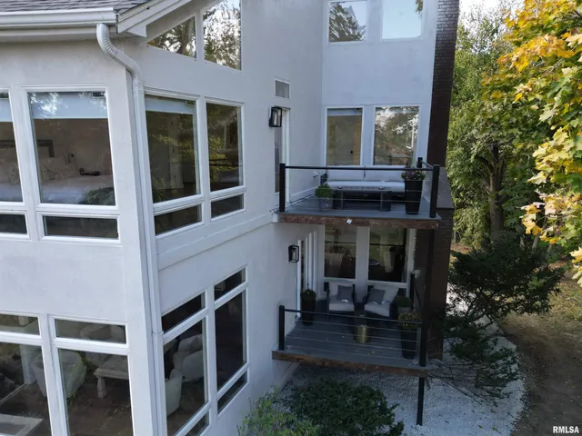 $1,050,000 | 4119 North Grandview Drive, Peoria, IL 61611