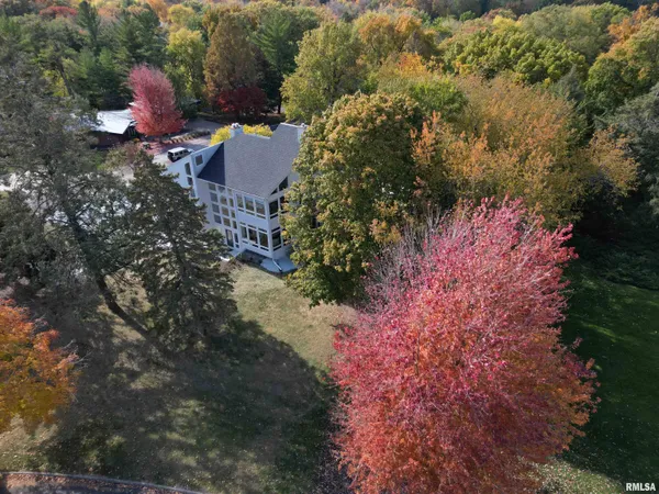 $995,000 | 4119 North Grandview Drive, Peoria, IL 61611