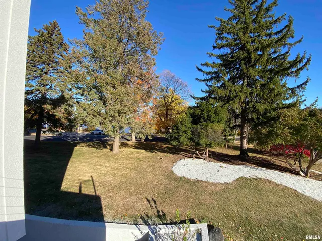 $1,050,000 | 4119 North Grandview Drive, Peoria, IL 61611