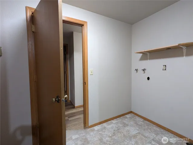 a view of a closet area