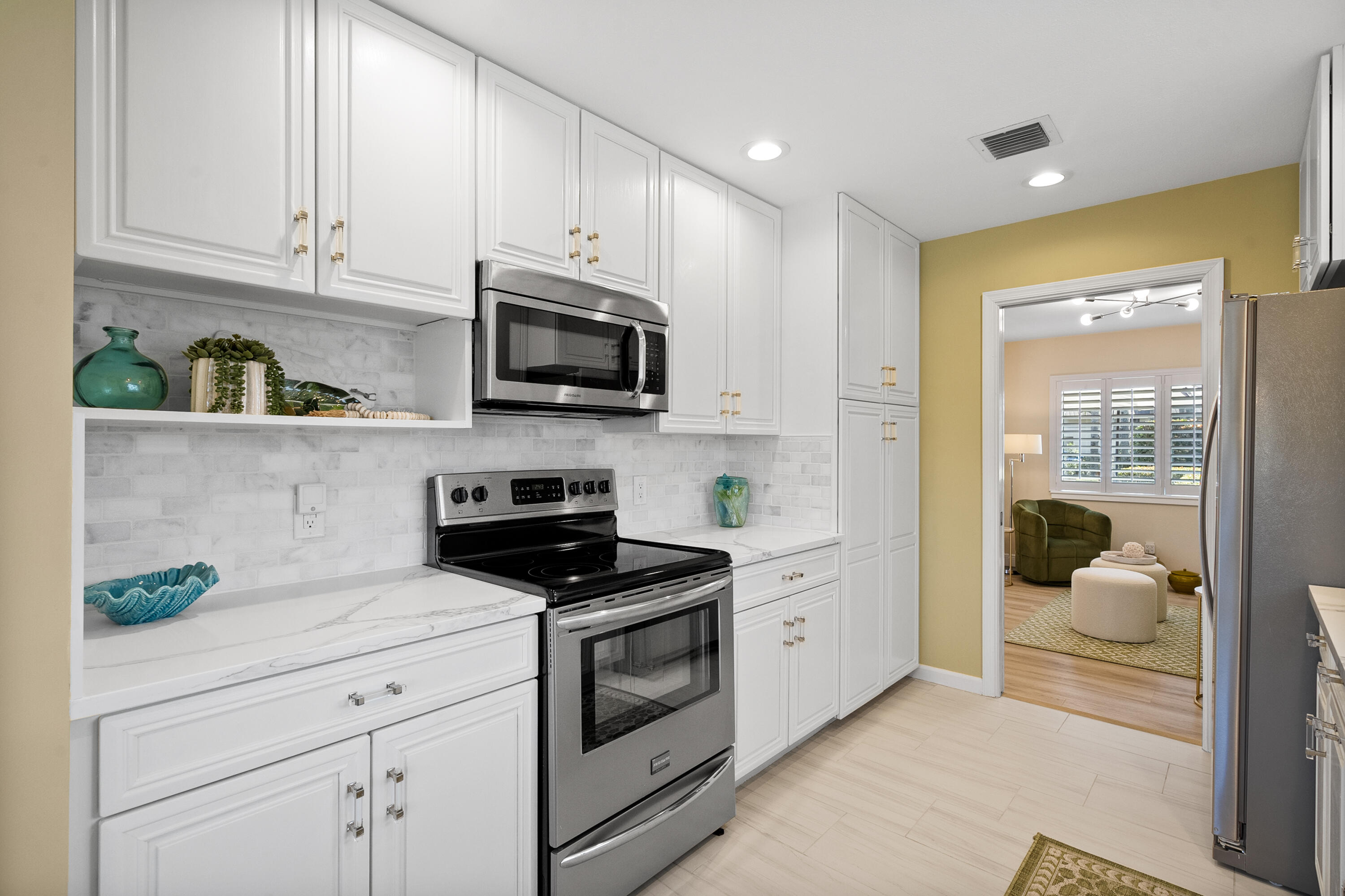 5143 Southeast Club Way Stuart, FL 34997 - Photo 11 of 57 DSC09027