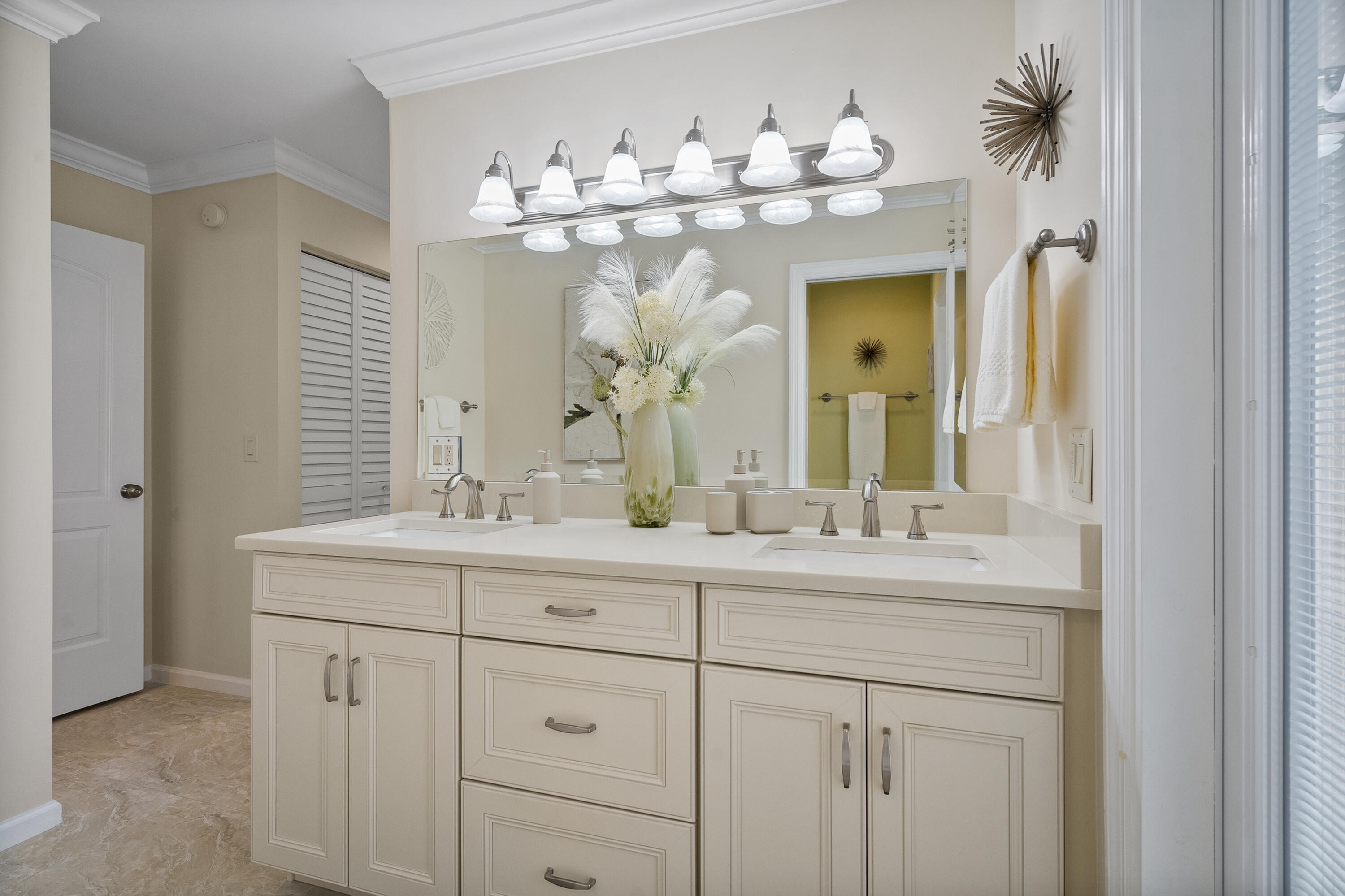 5143 Southeast Club Way Stuart, FL 34997 - Photo 26 of 57 DSC09077