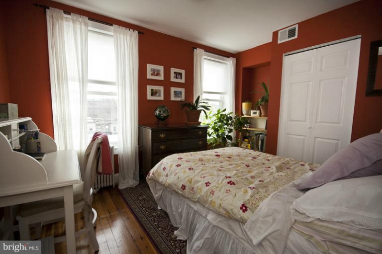3621 Keswick Road Baltimore, MD 21211 - Photo 14 of 17 Bedroom