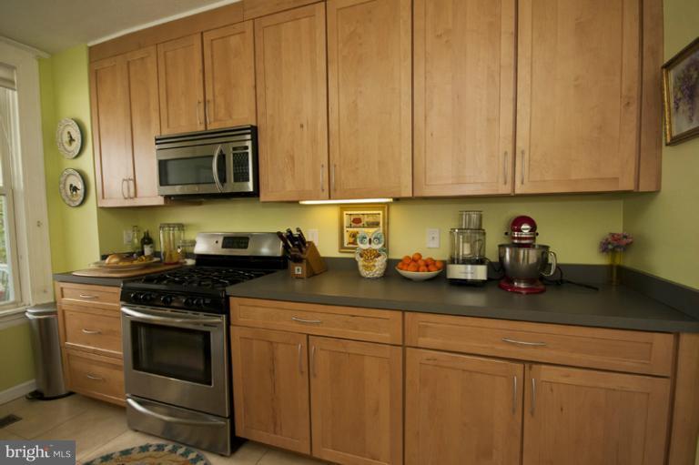 3621 Keswick Road Baltimore, MD 21211 - Photo 16 of 17 Kitchen
