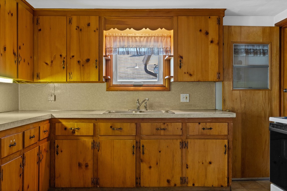 545 Hooper Road Endicott, NY 13760 - Photo 8 of 25 Gallery Image 8