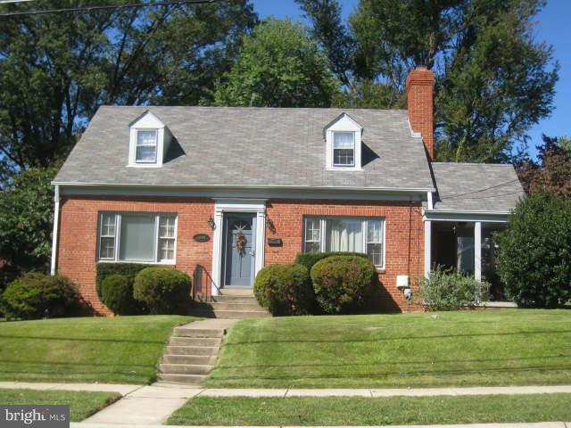 5905 Walton Road Bethesda, MD 20817 - Photo 1 of 30 Exterior (Front)