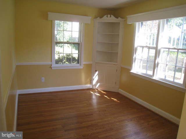 5905 Walton Road Bethesda, MD 20817 - Photo 10 of 30 Dining Room