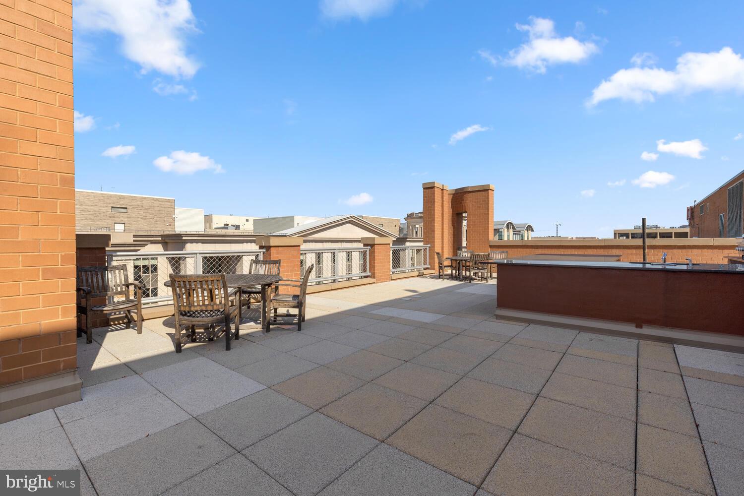 616 E Street Northwest, Unit 818 Washington, DC 20004 - Photo 34 of 40 Rooftop