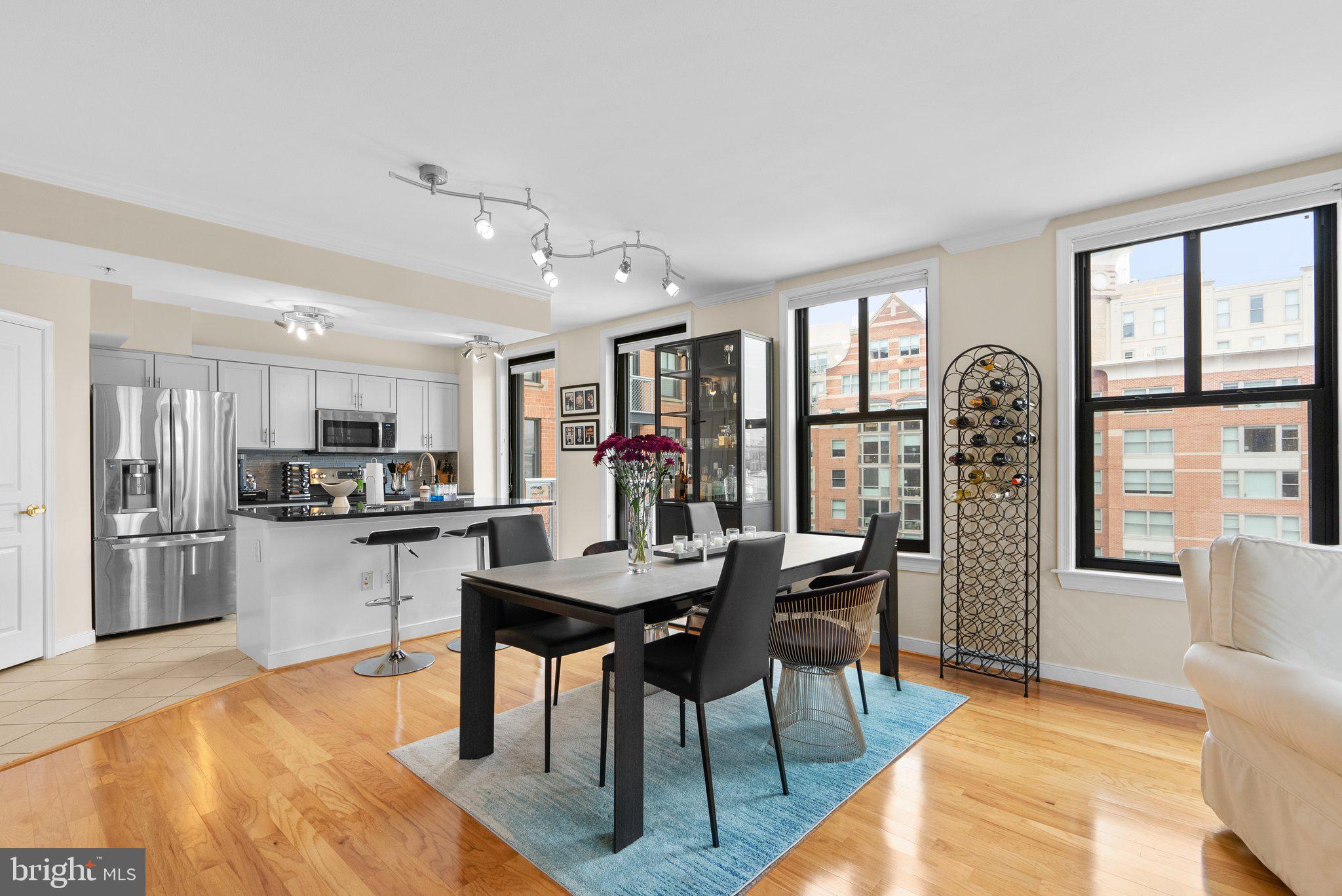 616 E Street Northwest, Unit 818 Washington, DC 20004 - Photo 9 of 40 Kitchen / Dining Area