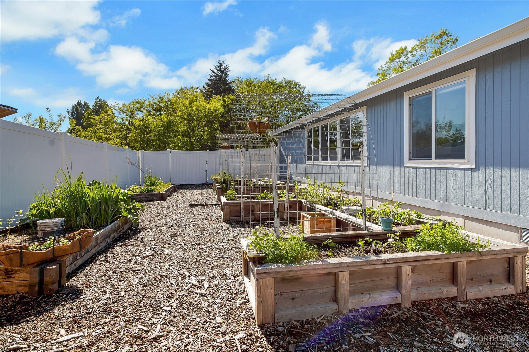 1812 Southwest Spruce Road Port Orchard, WA 98367 - Photo 24 of 35 Gallery Image 24