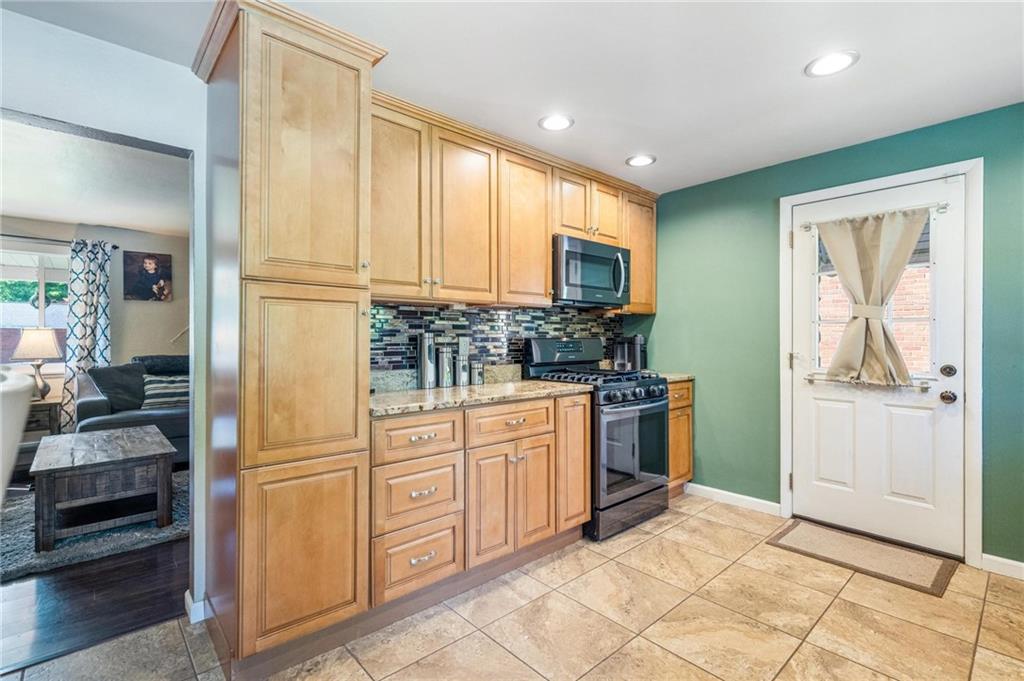 570 River Ridge Road McKeesport, PA 15133 - Photo 9 of 22 Gallery Image 9