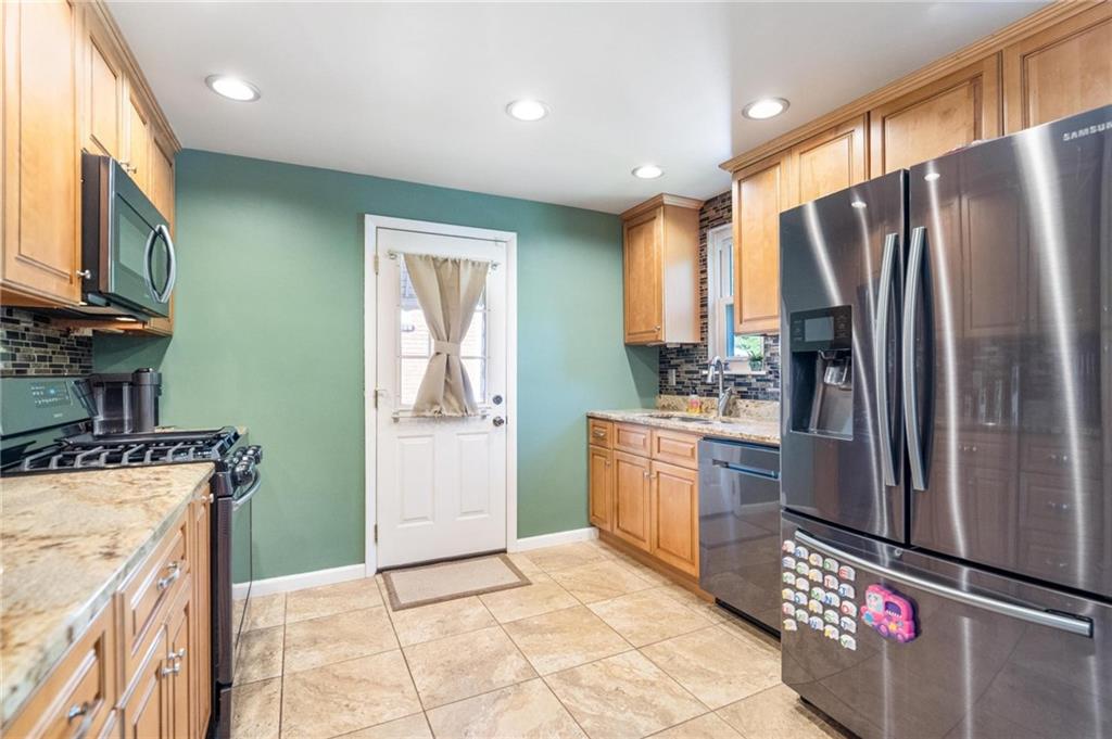 570 River Ridge Road McKeesport, PA 15133 - Photo 10 of 22 Gallery Image 10