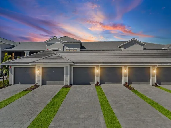 $2,500 | 19015 Scallop Loop, Unit 106, Lakewood Ranch, FL 34211