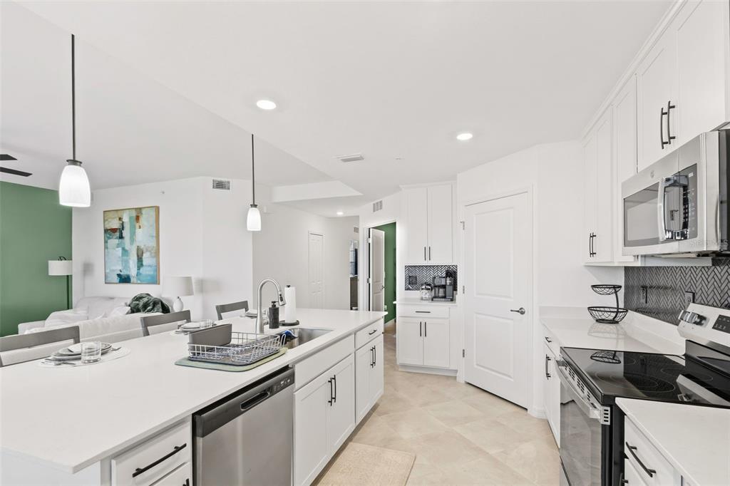 19015 Scallop Loop, Unit 106 Lakewood Ranch, FL 34211 - Photo 17 of 53