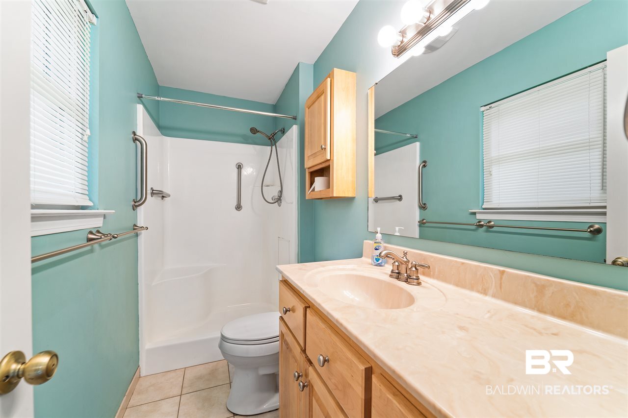 509 Lillian Circle Fairhope, AL 36532 - Photo 8 of 19 Master Bath