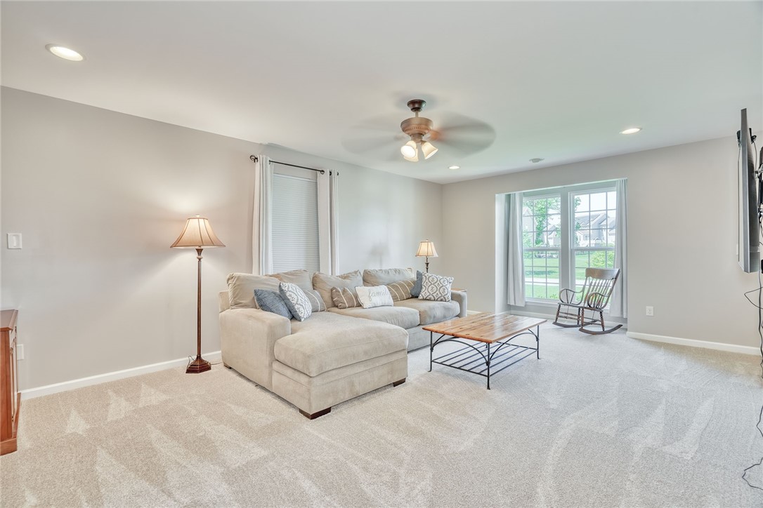 32 Ashlyn Rise Penfield, NY 14450 - Photo 11 of 50