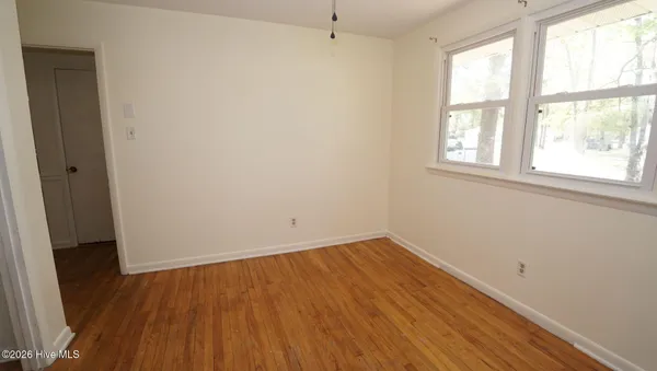 $1,500 | 1008 Hendricks Avenue, Jacksonville, NC 28540