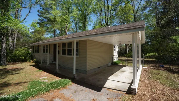 $1,500 | 1008 Hendricks Avenue, Jacksonville, NC 28540