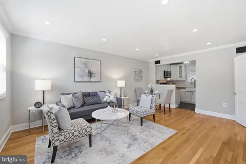 $725,000 | 29 Mt Vernon Avenue, Alexandria, VA 22301