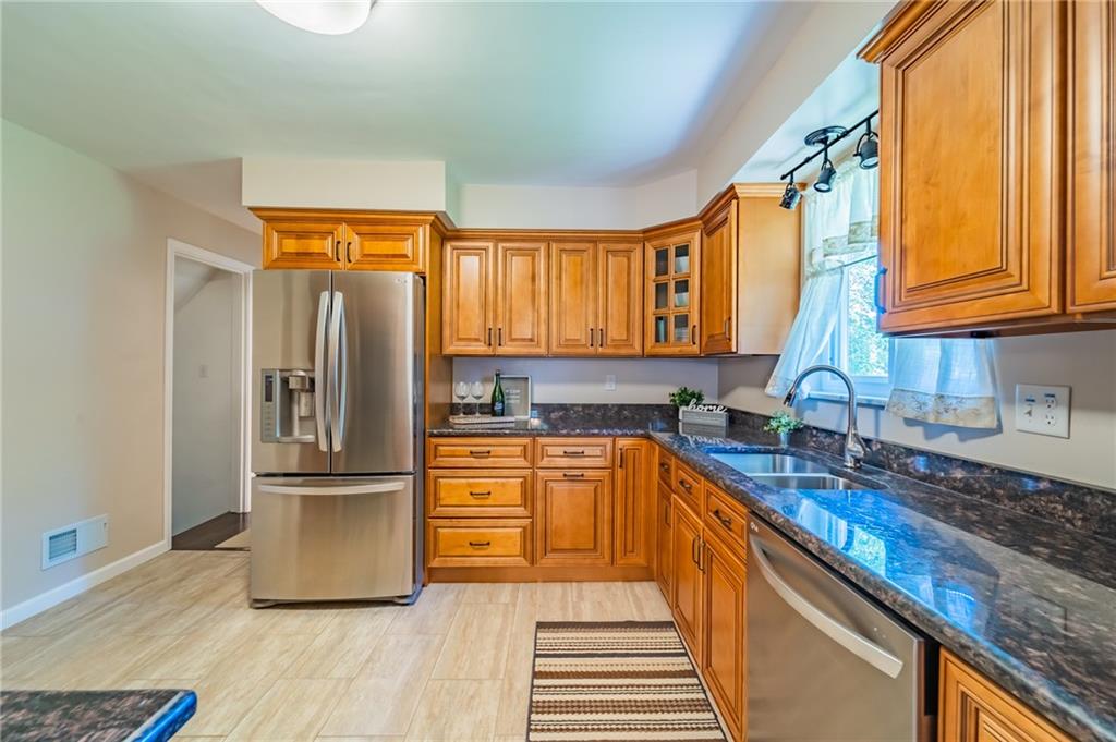 2460 Haymaker Road Monroeville, PA 15146 - Photo 5 of 24 Gallery Image 5