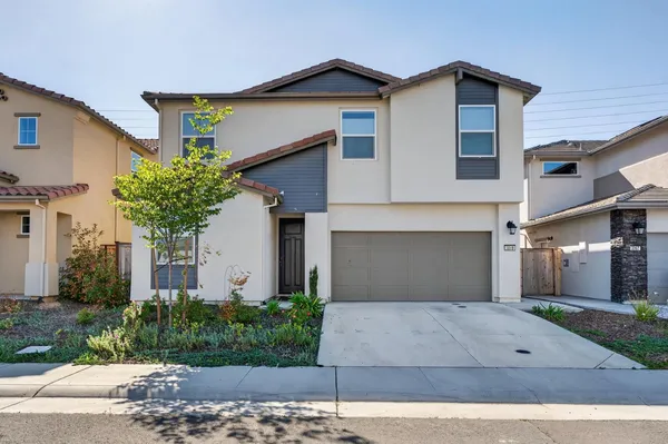 $724,900 | 2049 Borealis Circle, Roseville, CA 95747
