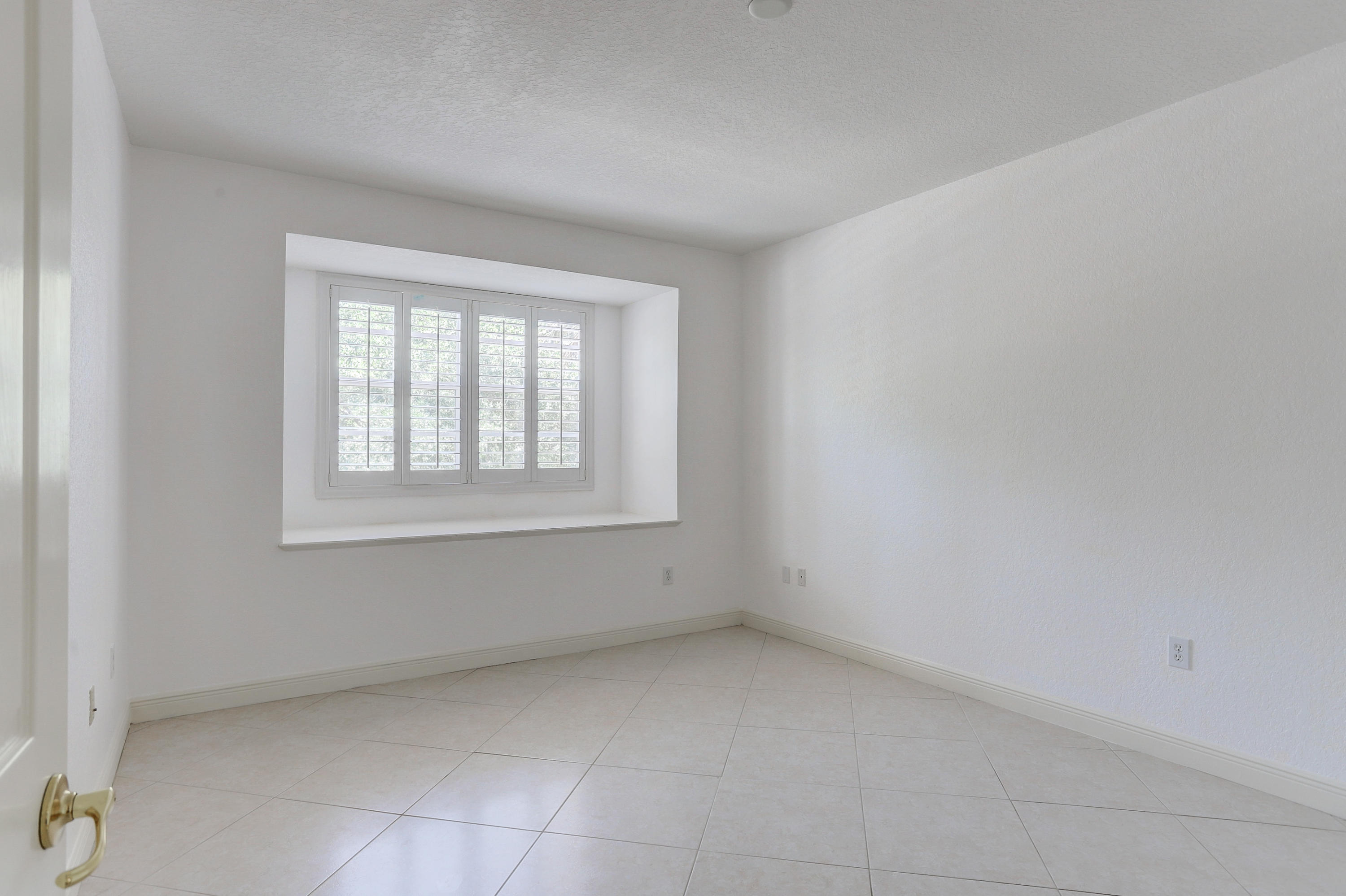 11725 Watercrest Lane Boca Raton, FL 33498 - Photo 48 of 80 IMG_6418_19_20_21_22