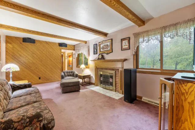 $399,500 | 1001 West Fairfield Court, Glendale, WI 53217