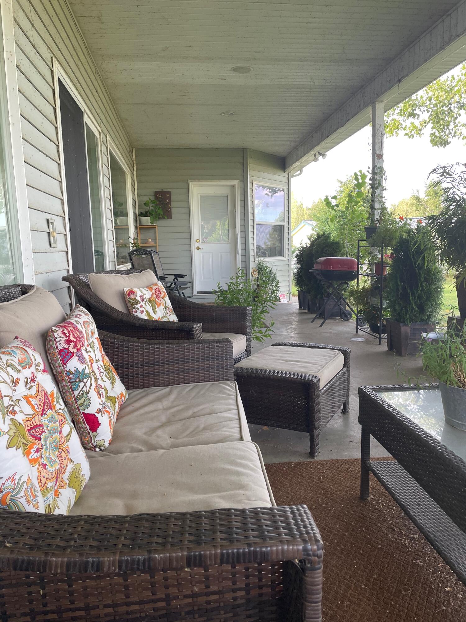 36060 Modoc Point Road Chiloquin, OR 97624 - Photo 44 of 89 BackPorch