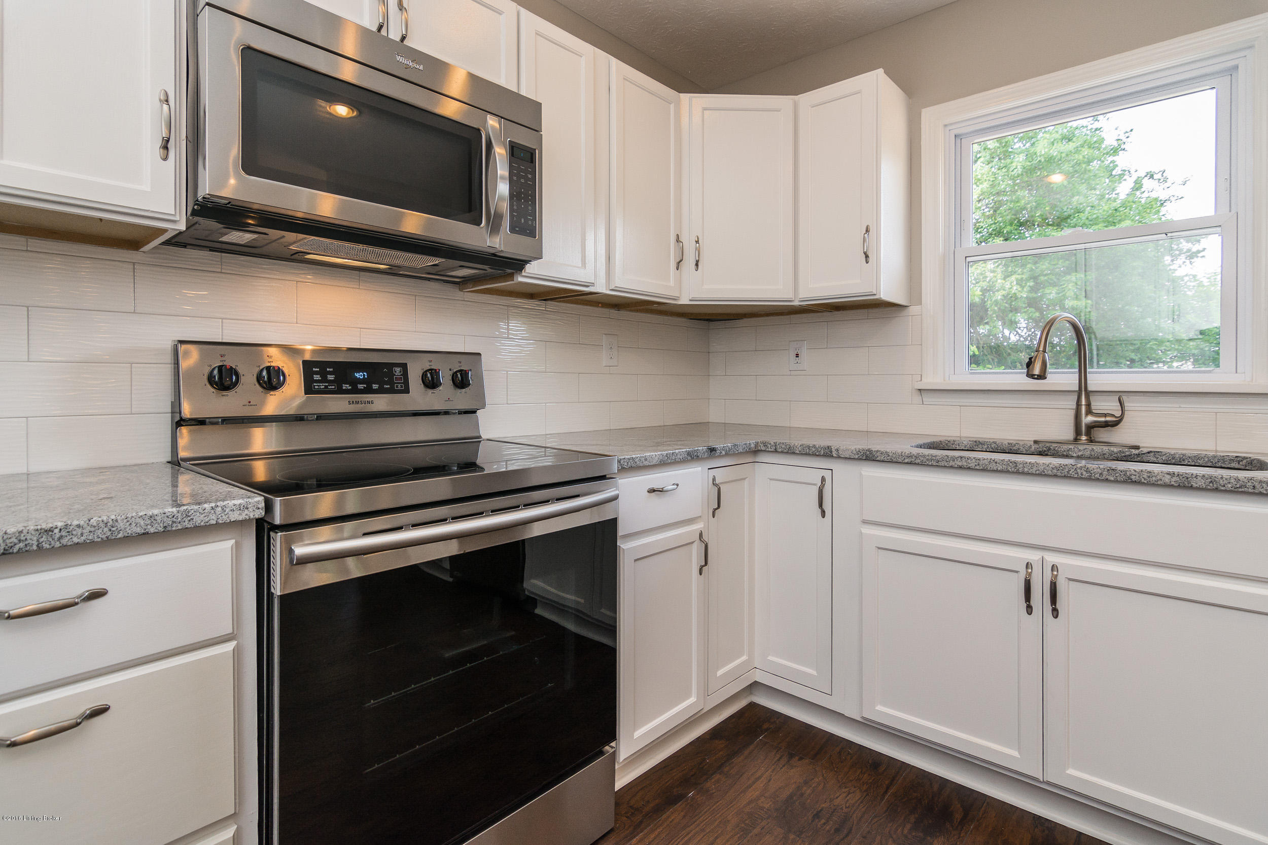 7912 Annella Way Louisville, KY 40219 - Photo 14 of 54 7912 annella way-11